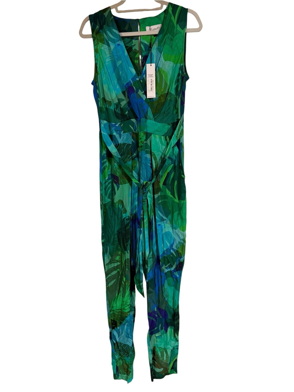 Closet London Bold Tropical Print Sleeveless V-Neck Jumpsuit
